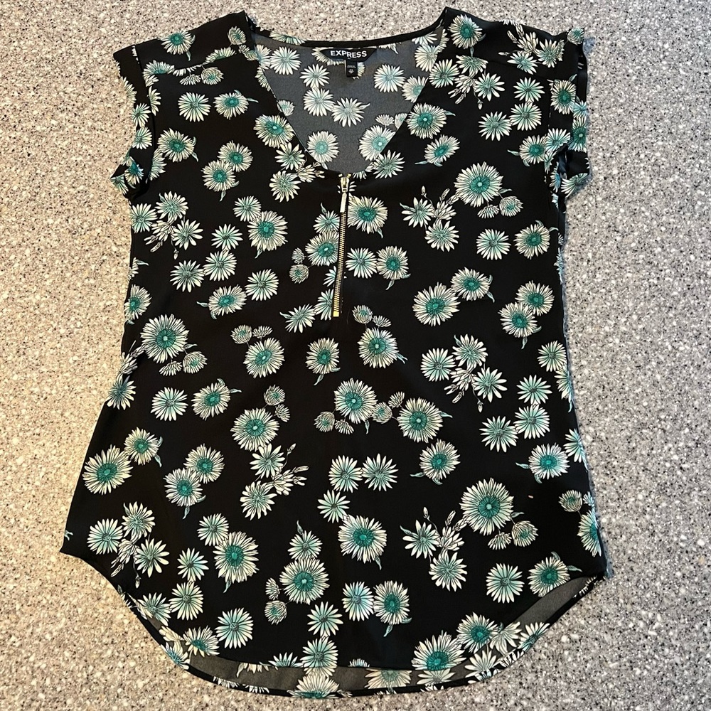 XS Express floral blouse with gold zipper